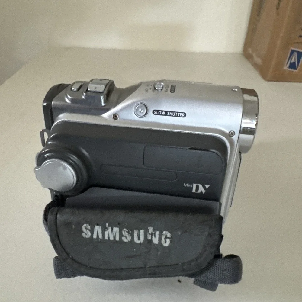 Samsung Digital SCD303 NTSC Handheld MiniDV Recorder 20x Optical Zoom Nitepix